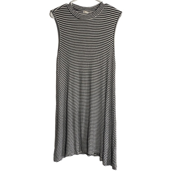 Garage Black and White Stripe Mock Neck Dress Size Large - Picture 1 of 6